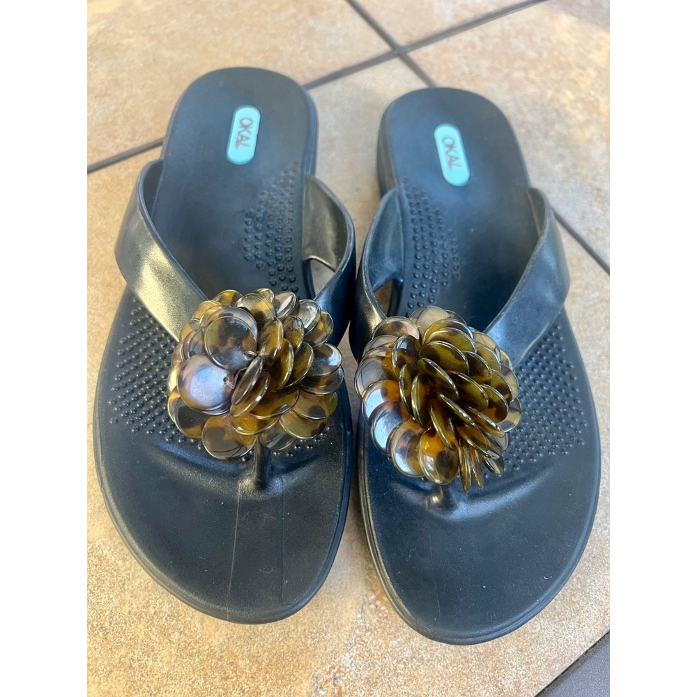 Oka-B Womens Black Thong Sandals Tortoise Flower Flip Flops Size ML Made in USA